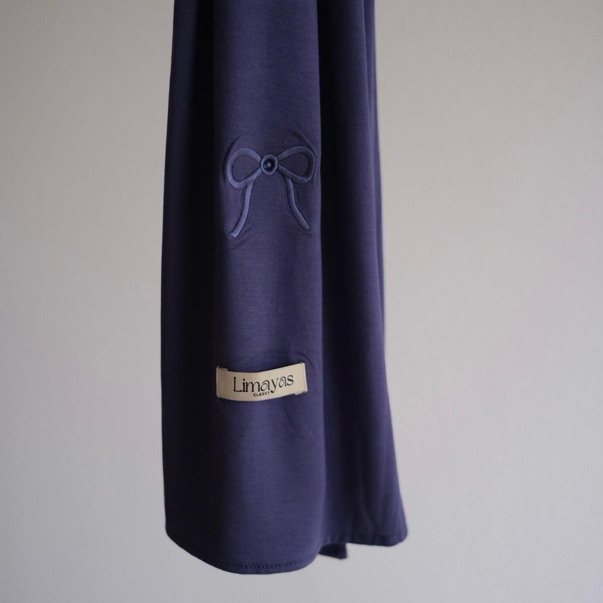 Bamboo jersey scarfs with bows
